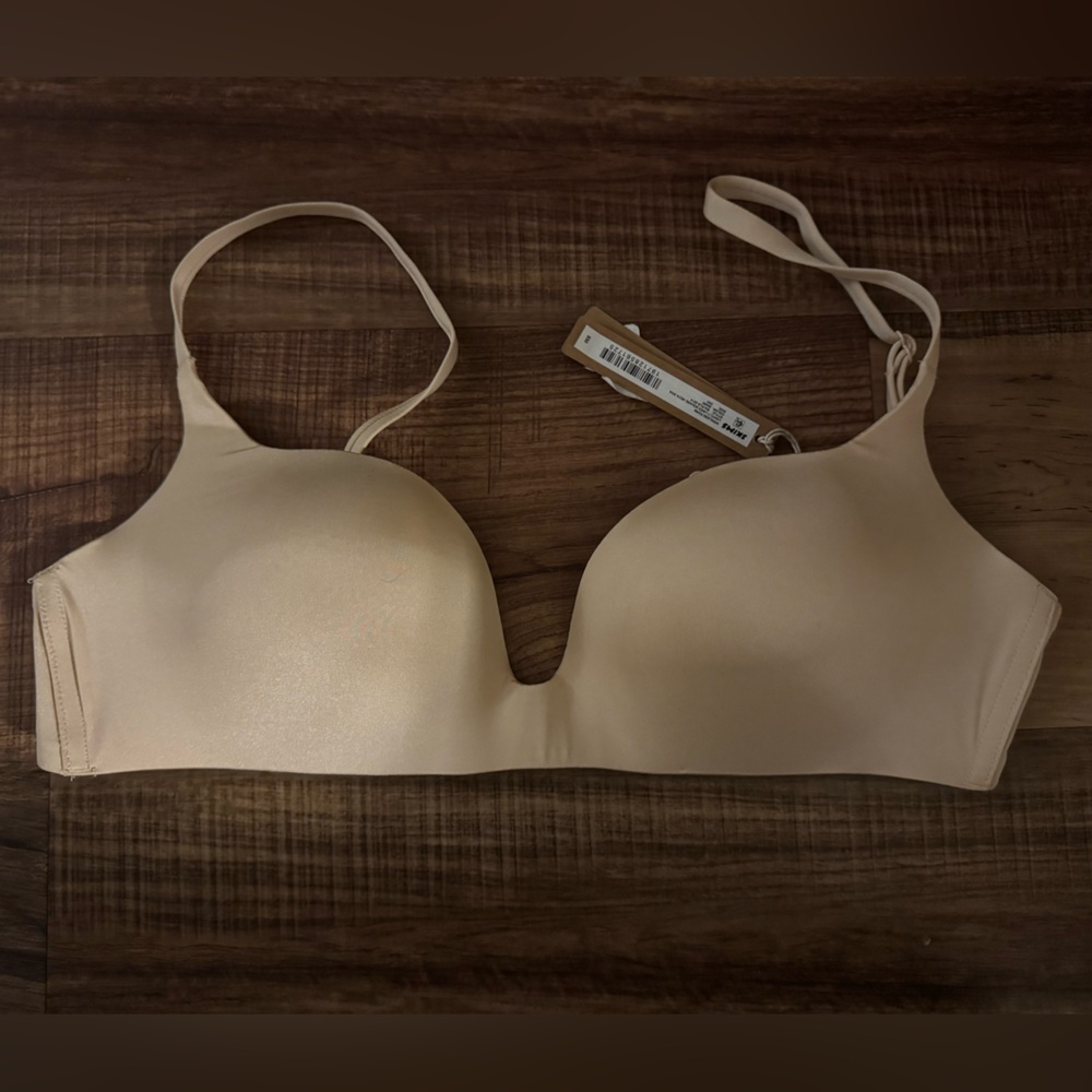 SKIMS Wireless Form Lightly Lined Bra 34D